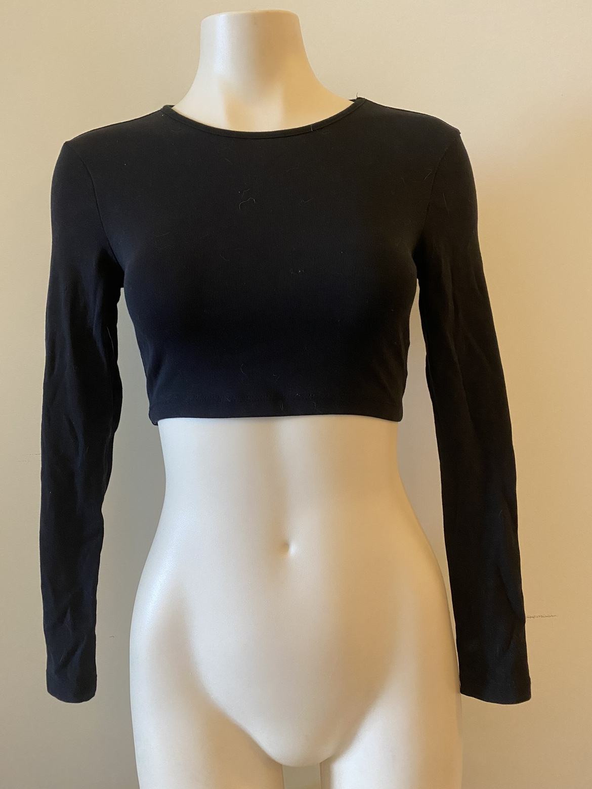 Black Long Sleeve Crop Top #freecycle thumbnail