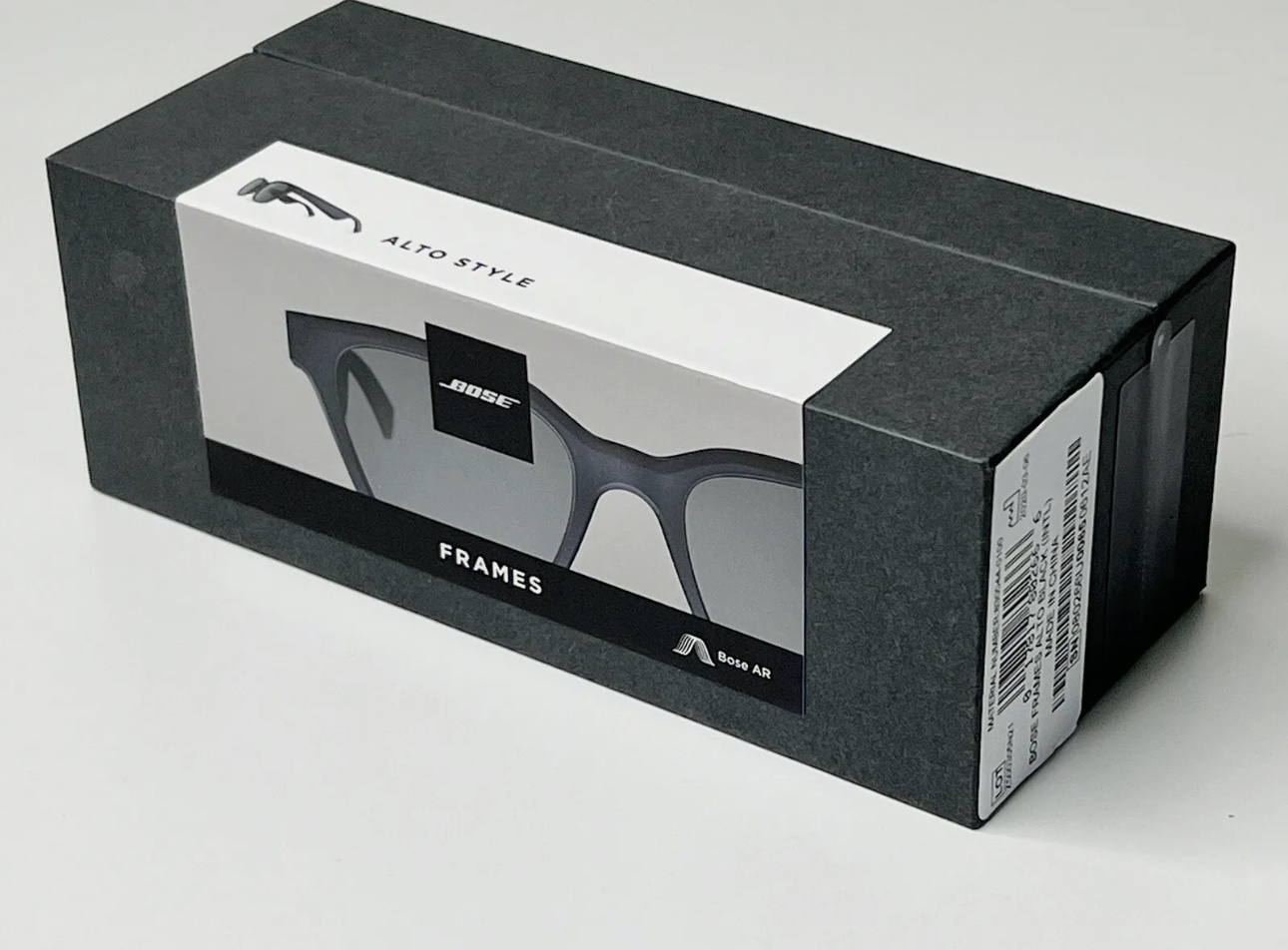 Bose frames Alto style sunglasses with bluetooth audio thumbnail