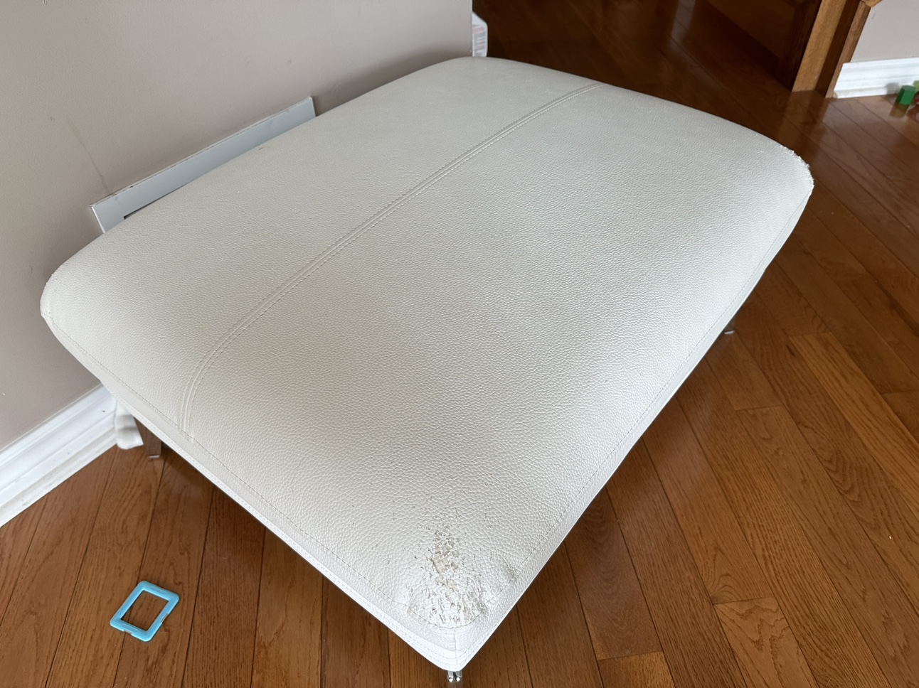 White Ottoman - photo 3