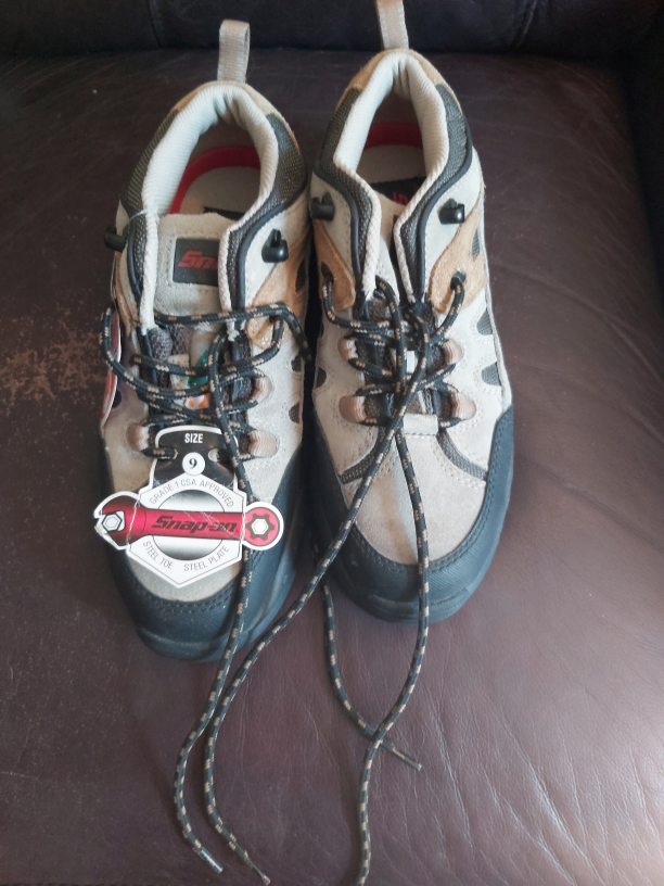 New Women's Safety Shoes size 9 - photo 2