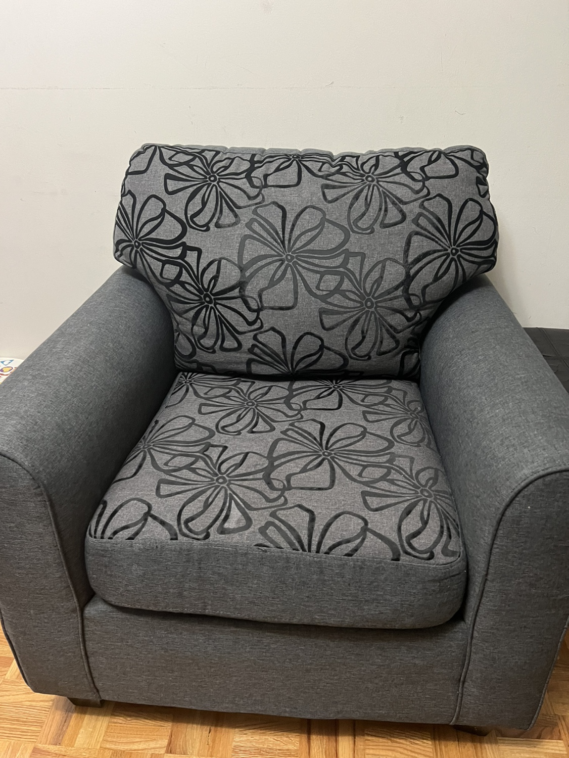 Sofa set $300 coffee table set $200 thumbnail