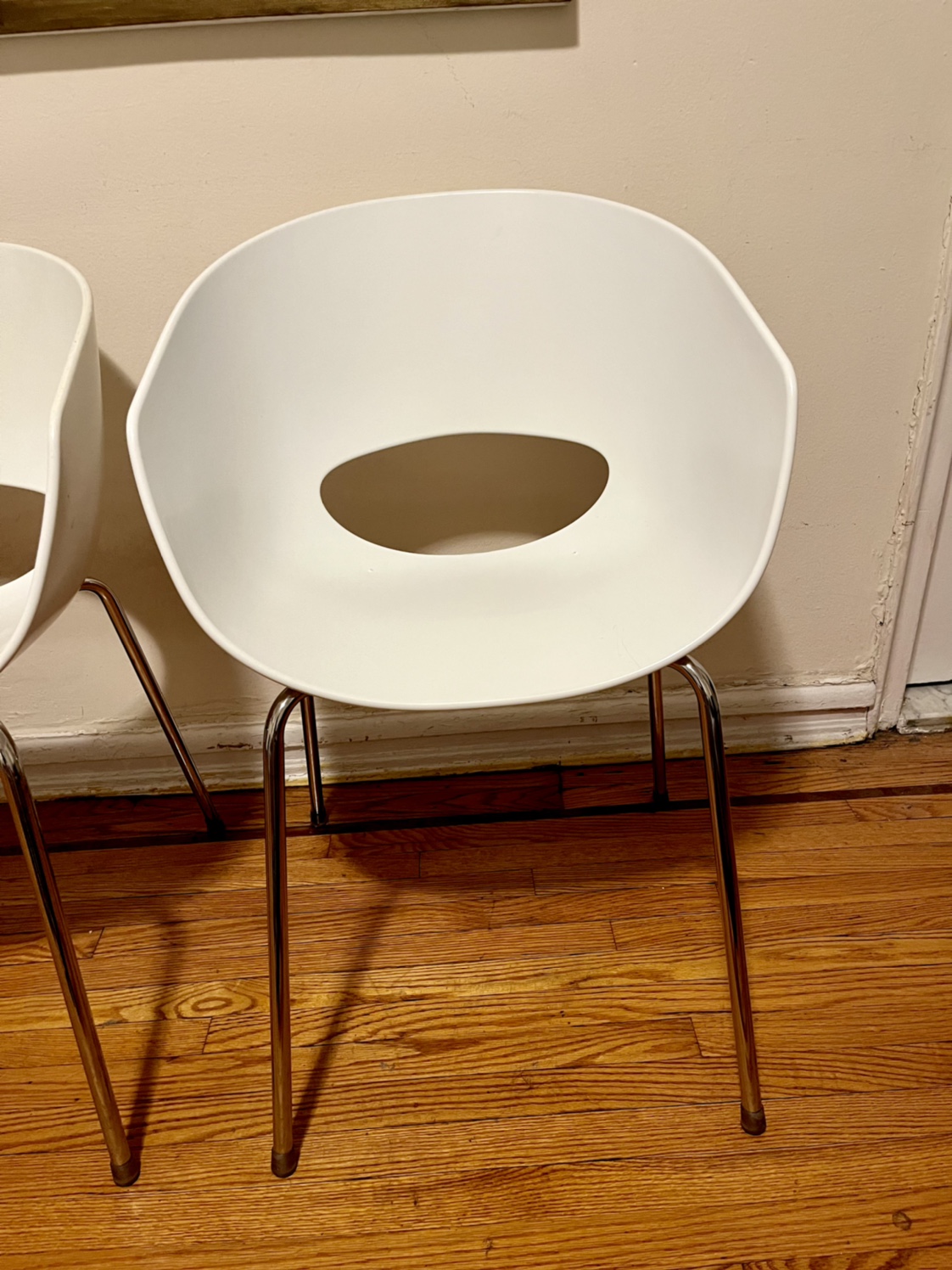 2 Italian White Orbit Chairs image indicator(10)