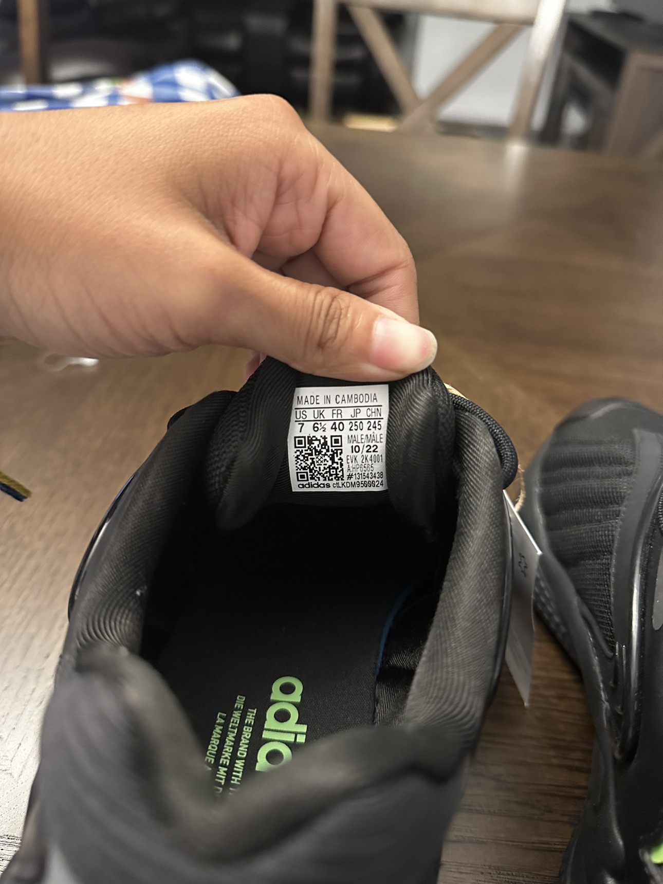 Mens adidas oztrail black solar green image indicator(5)