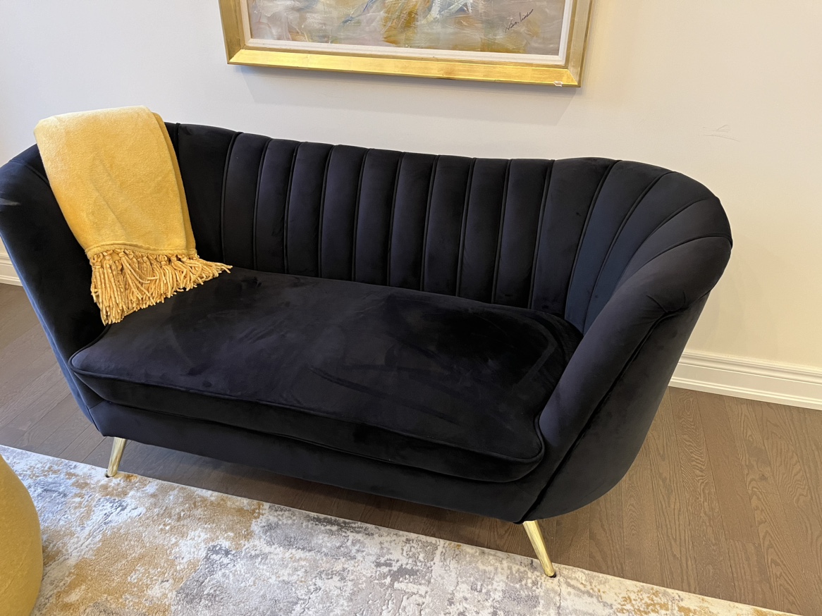 Love seat - photo 4