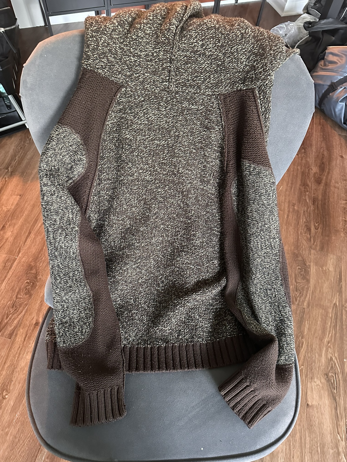 Set of Men’s Fall/Winter Clothes M-L image indicator(6)