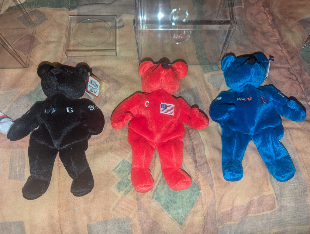 Set of 4 NHL Team Bears mark messier and Gretzky beanies image indicator(2)