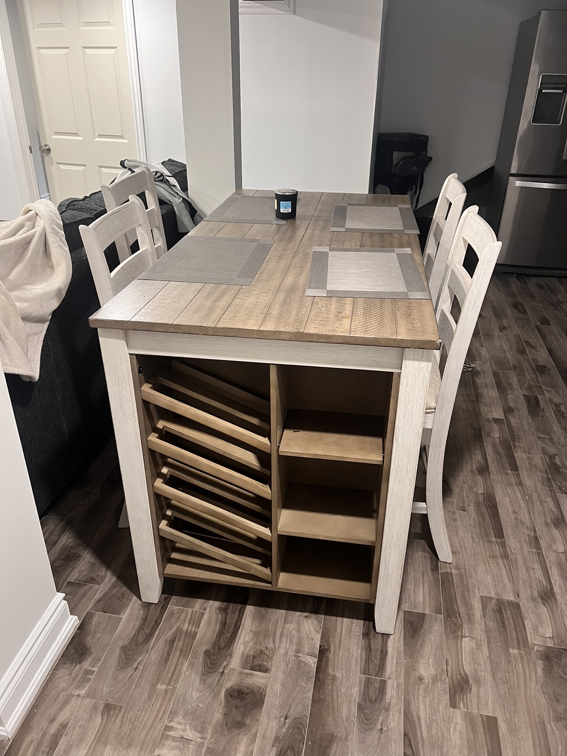 Dinning set/ coffee table