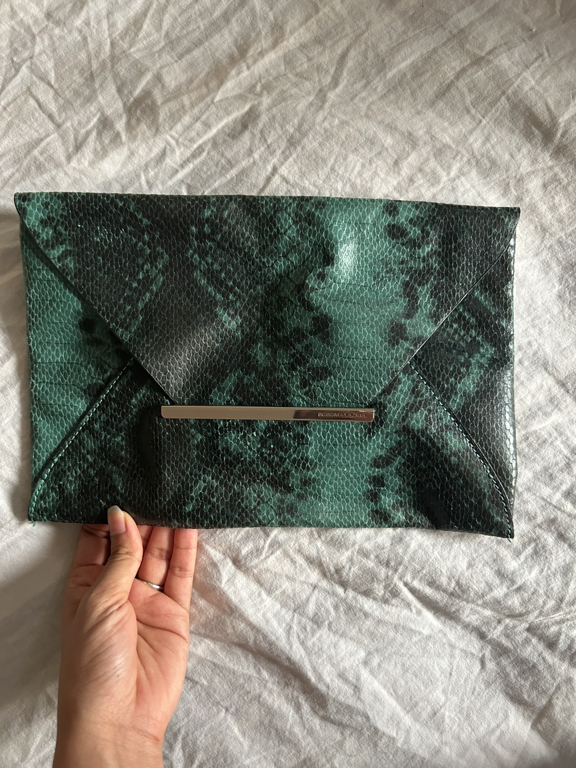 Green Snakeskin Clutch ✨ thumbnail
