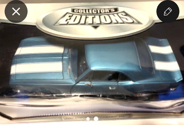 Maisto Special Edition 1967 Chevrolet Camaro image indicator(2)