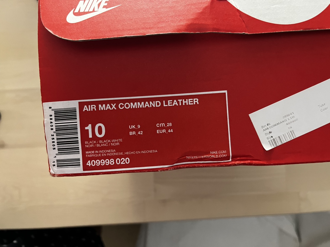 (Like New) Nike Air Max Command All Black Leather || Size 10 image indicator(3)