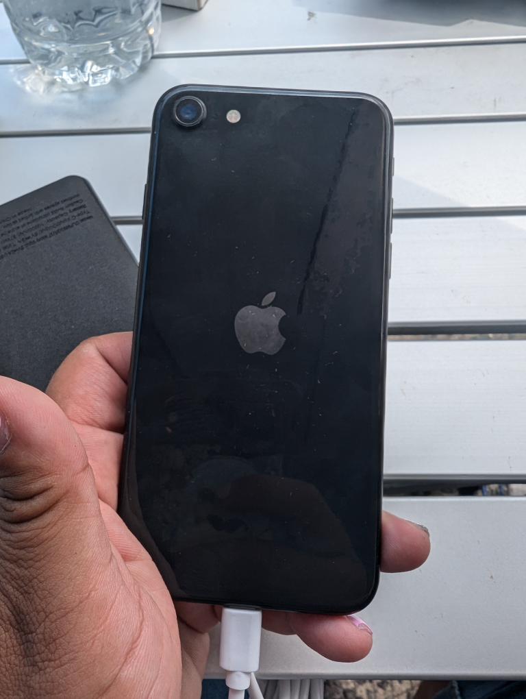 iPhone SE