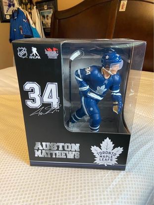 Auston Matthews Toronto Maple Leafs Figure thumbnail