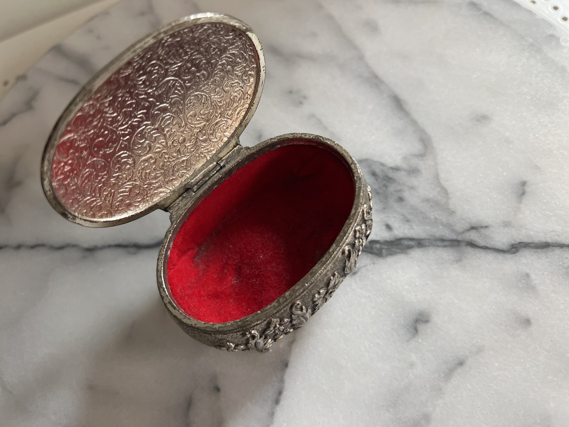 Silver Trinket Box pre-WWII Japan image indicator(2)