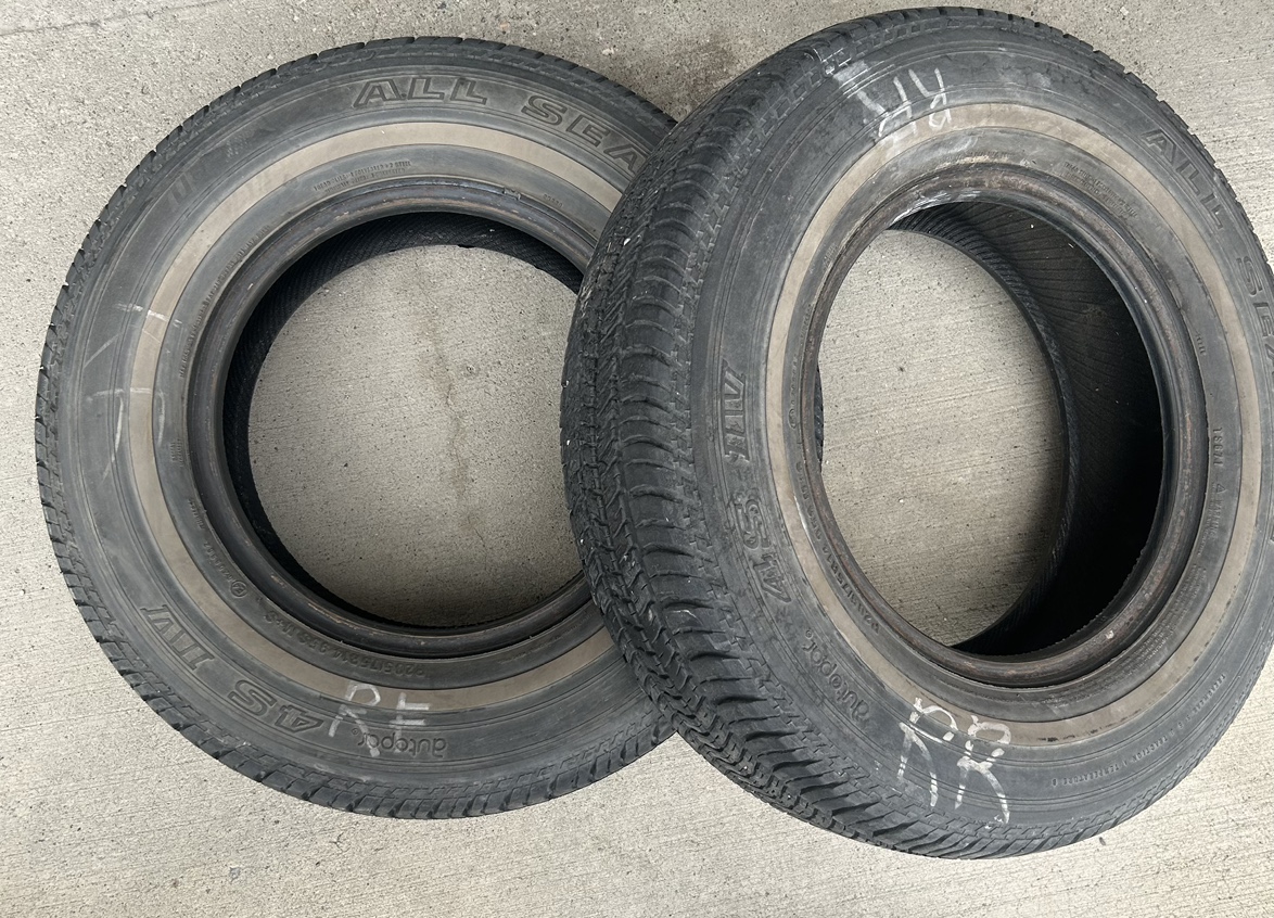 2x All Season Tires - photo 3