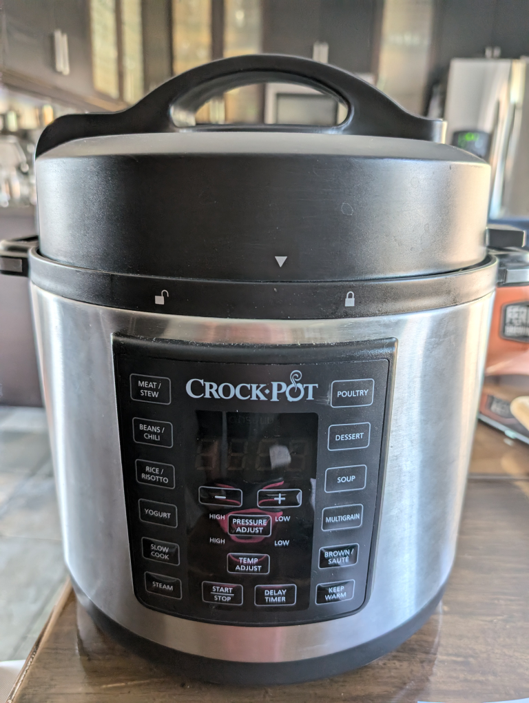 6 quarts Crock-Pot pressure cooker thumbnail