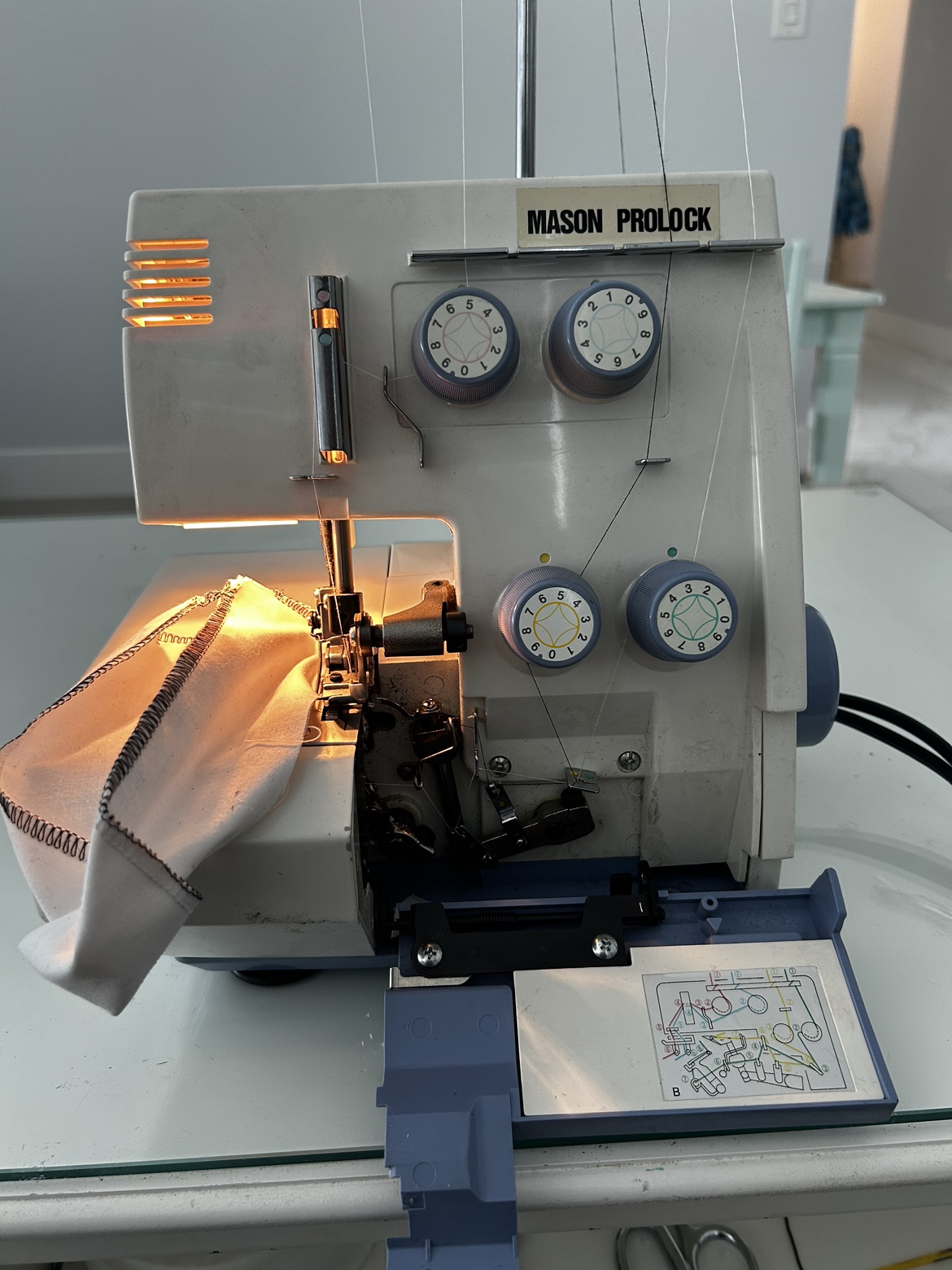 Mason Prolock Overlock Sewing Machine, serger