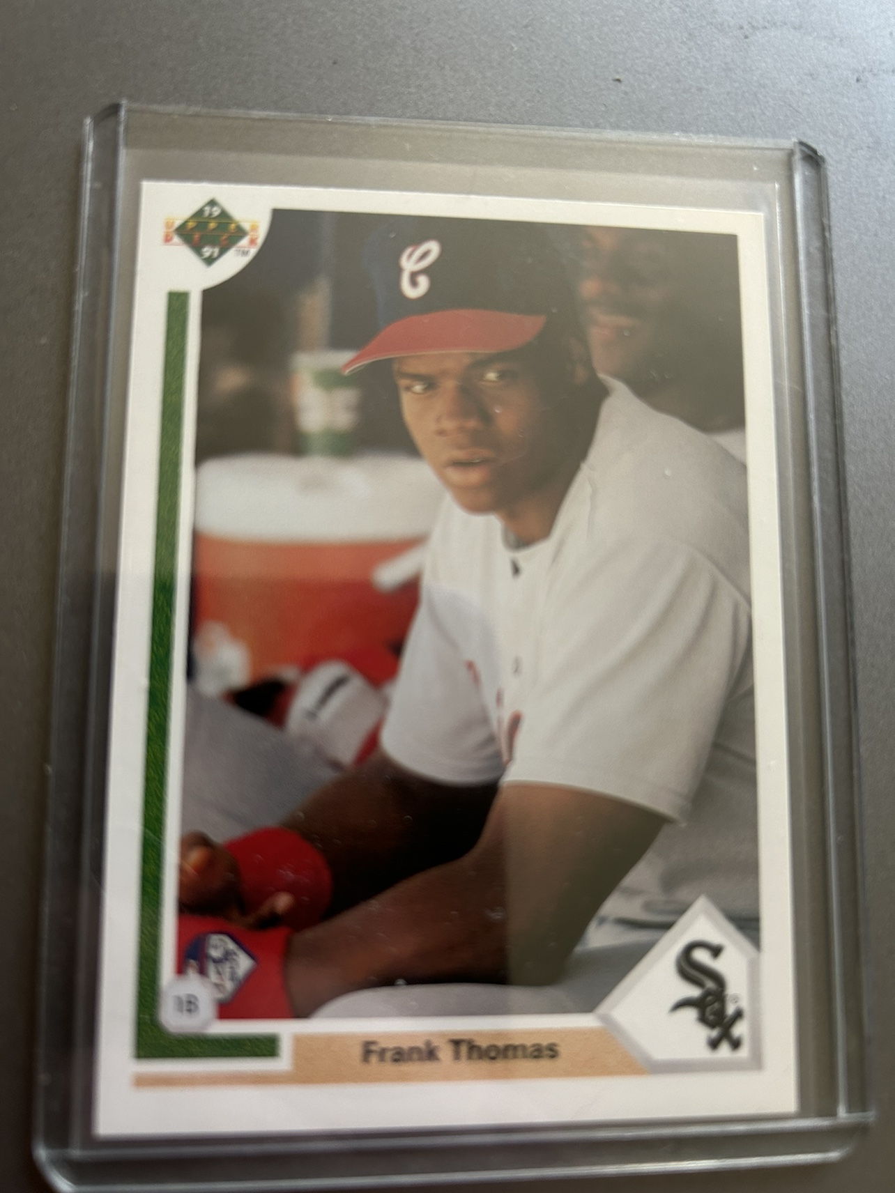 Collection of 5 Frank Thomas Baseball Trading Cards thumbnail