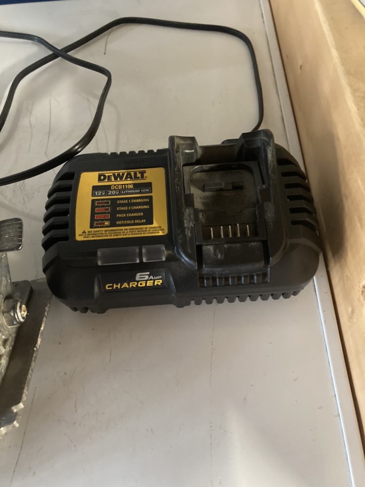 Dewalt Cordless Saw, Battery, Charging dock and Carry Case - photo 3