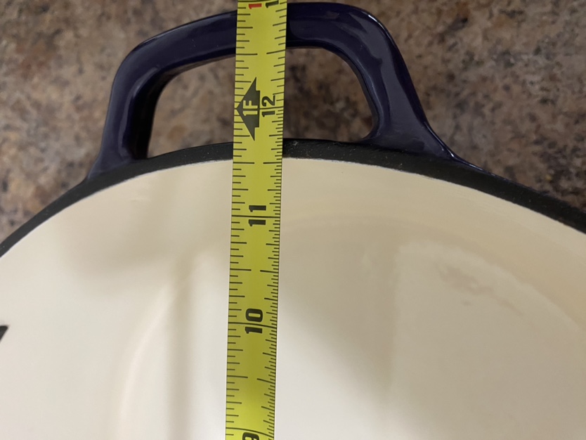 Cuisinart 7 Qt round casserole cast iron image indicator(4)