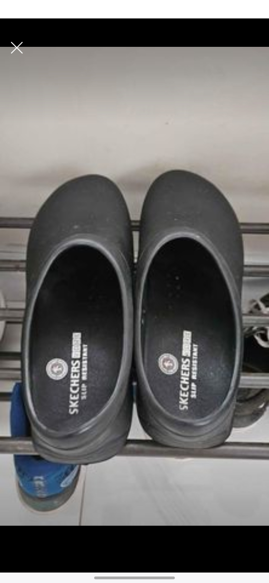 Skechers Work slip-resistant shoes