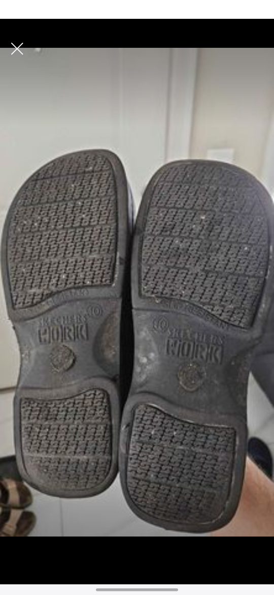 Skechers Work slip-resistant shoes - photo 2
