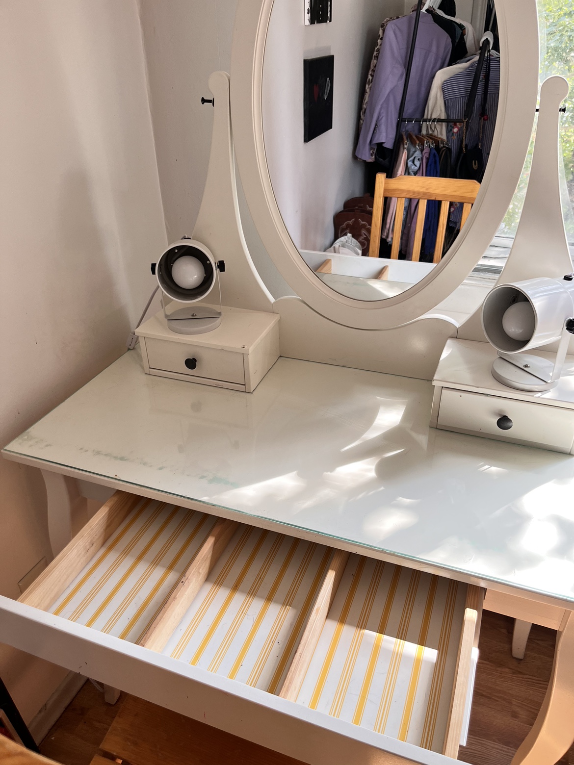 White Vanity Set