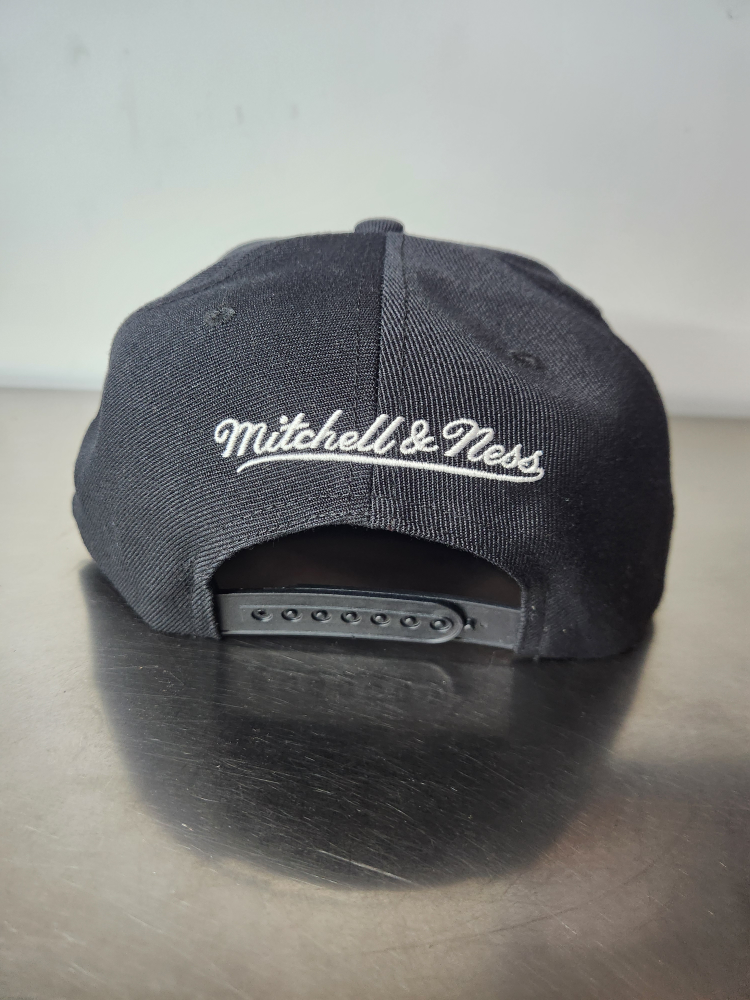 LA Clippers Mitchell & Ness Snapback Hat image indicator(7)