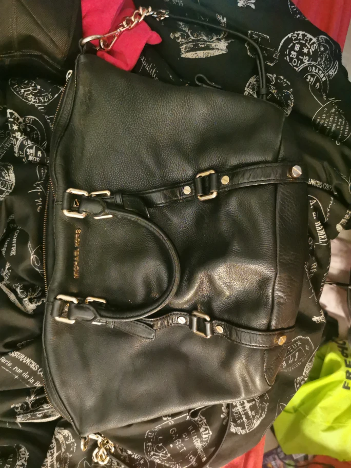 Michael Kors Black Leather Handbag image indicator(2)