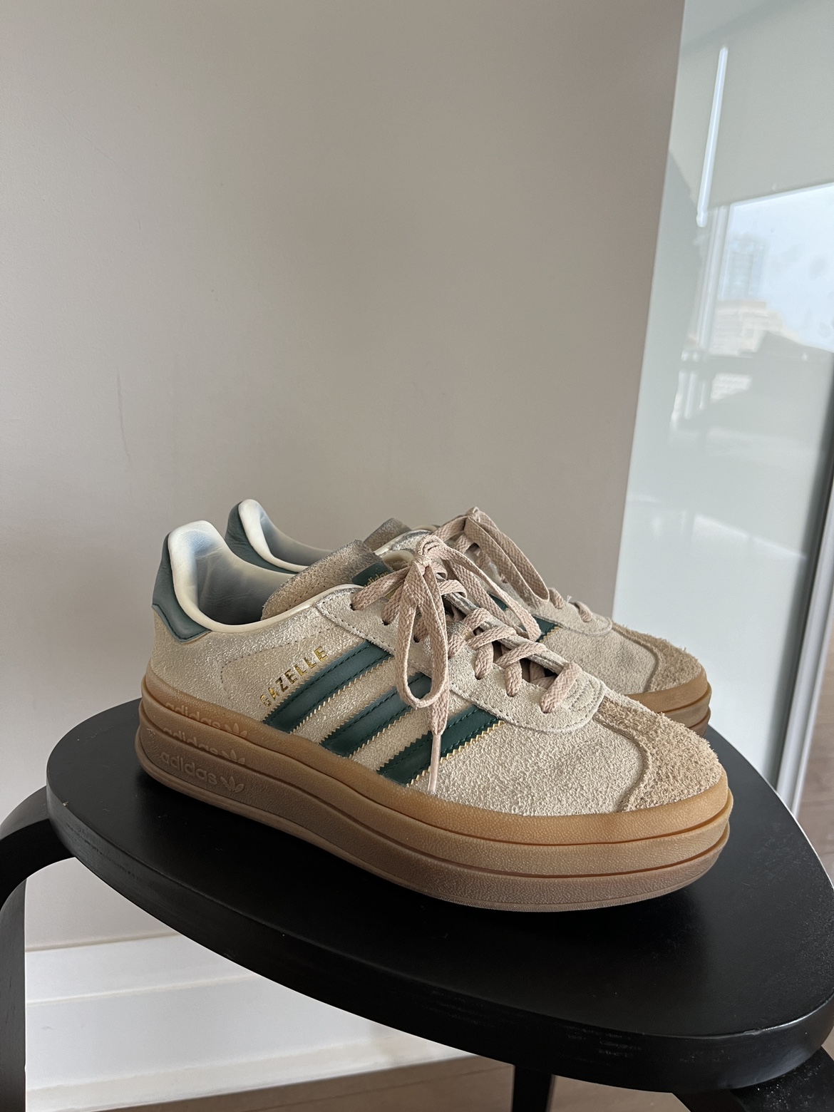 Addidas Gazelle size 6 thumbnail