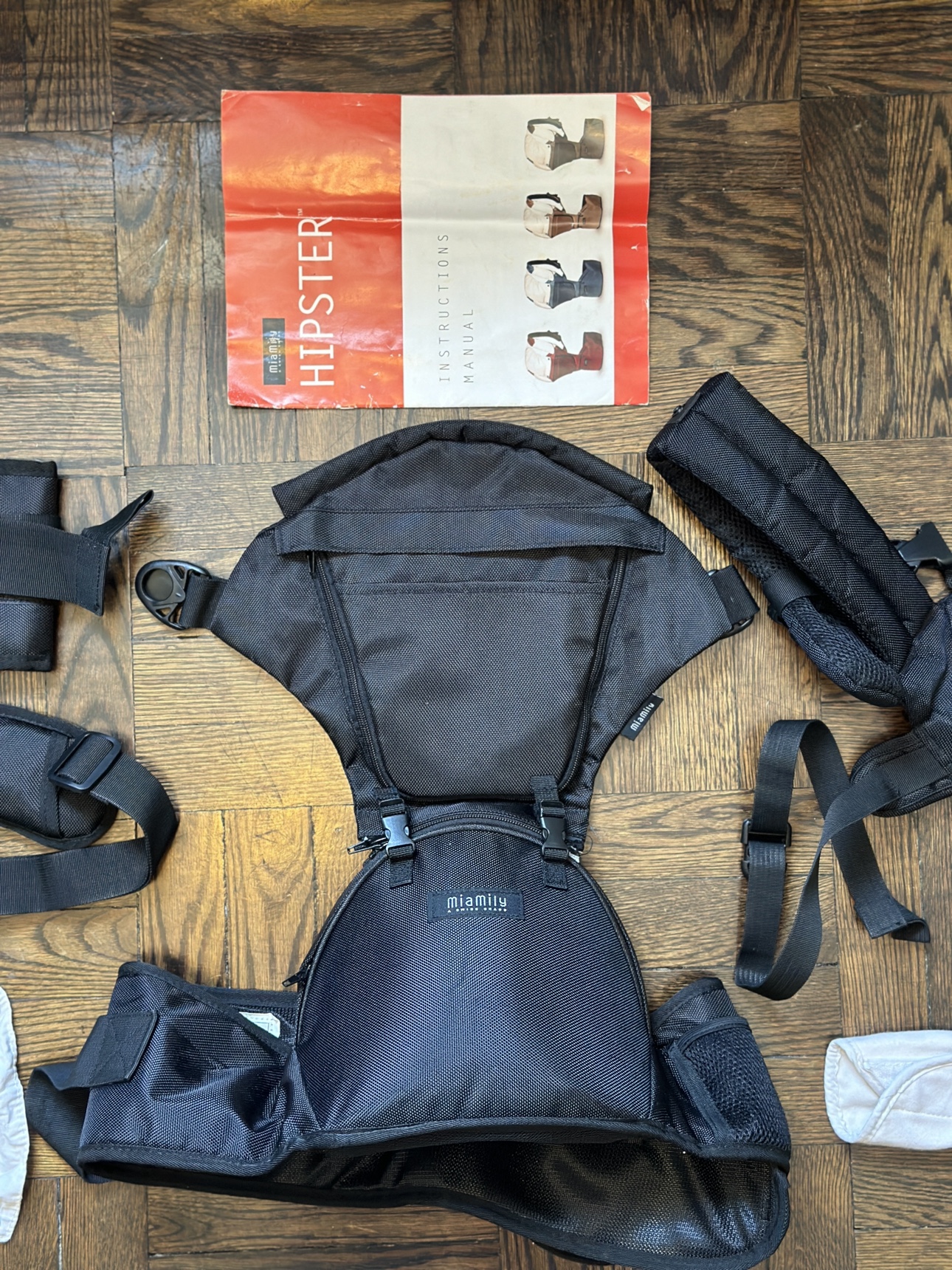 MiaMily Hipster Hip Seat Baby Carrier - photo 3