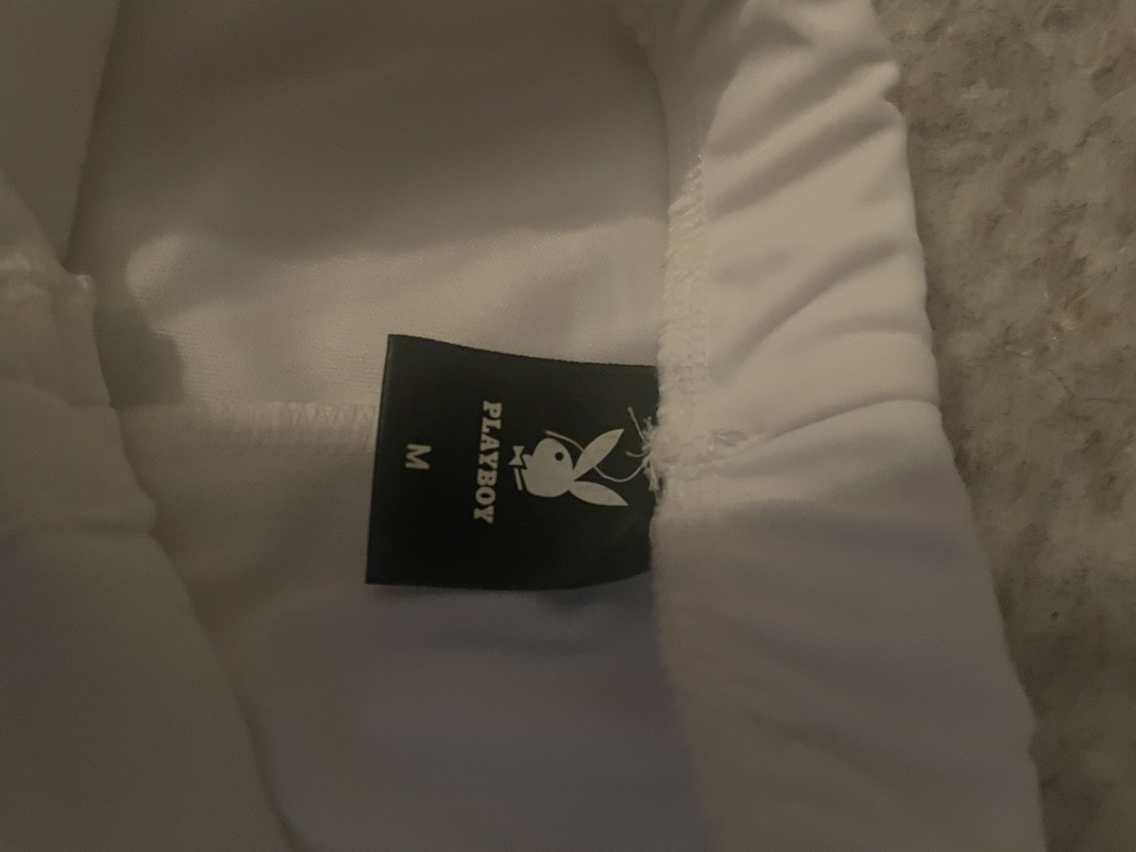 White stretchy shorts image indicator(2)