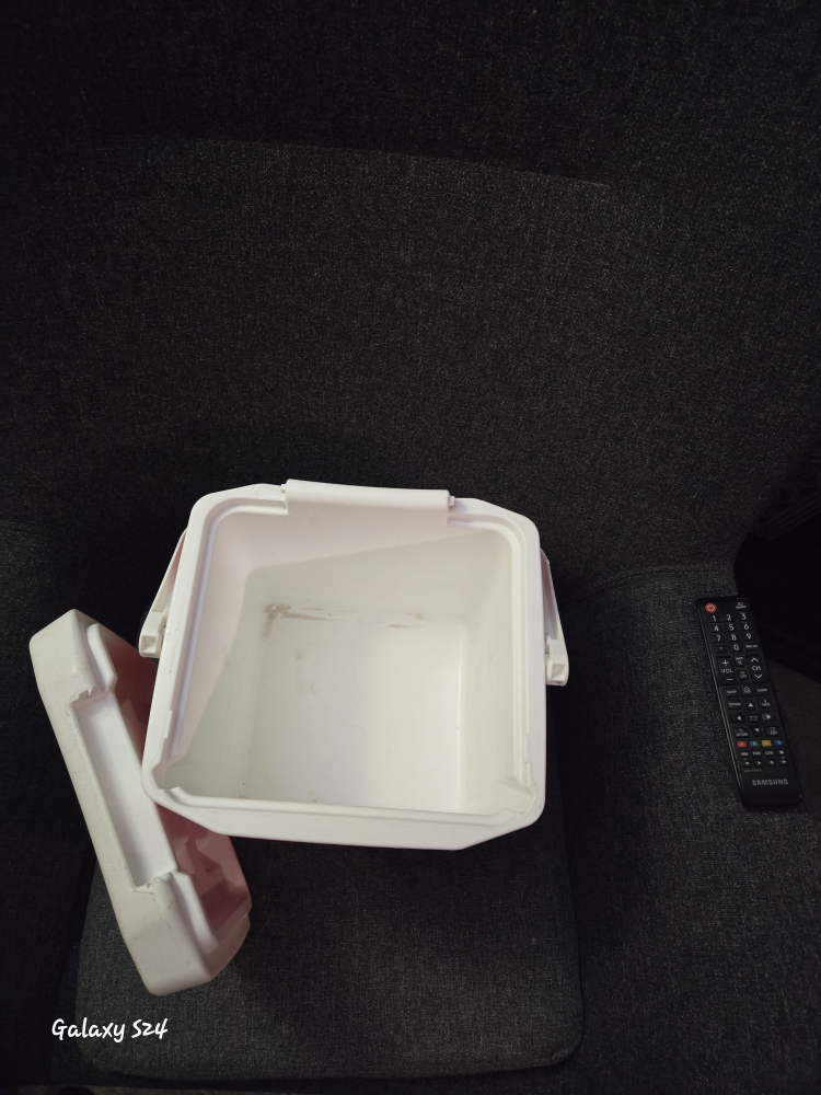 #FREECYCLE Igloo cooler image indicator(2)