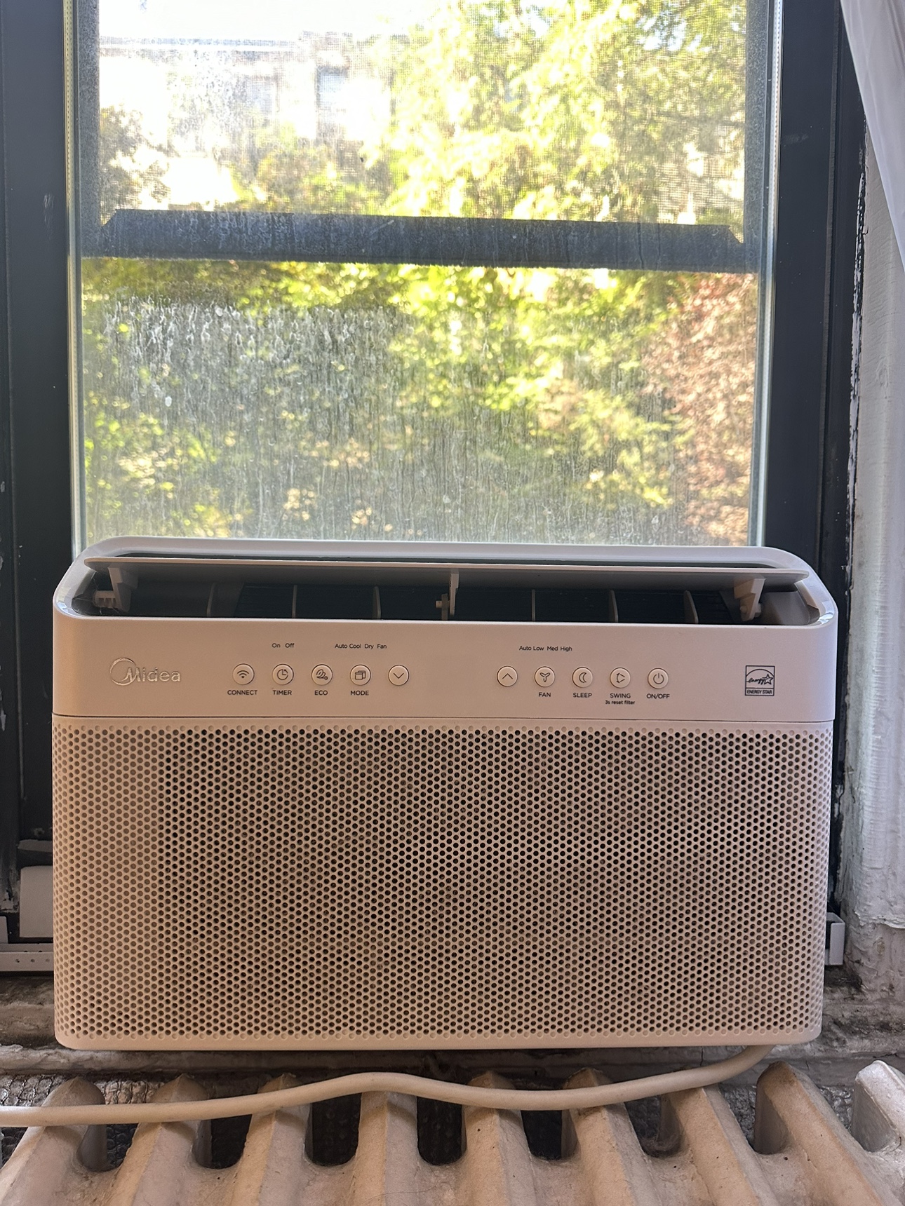 Like-New Window AC Unit (Midea brand)