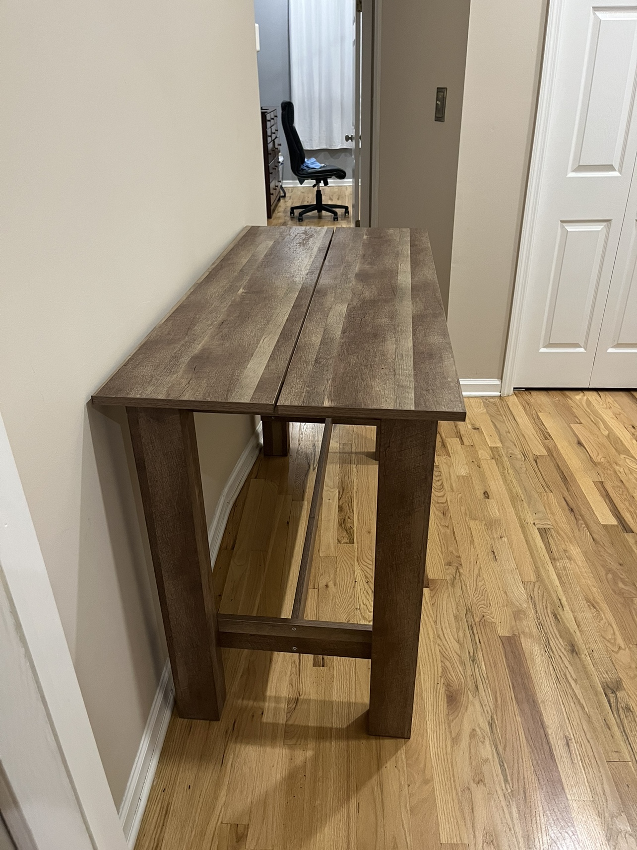 Table - photo 2