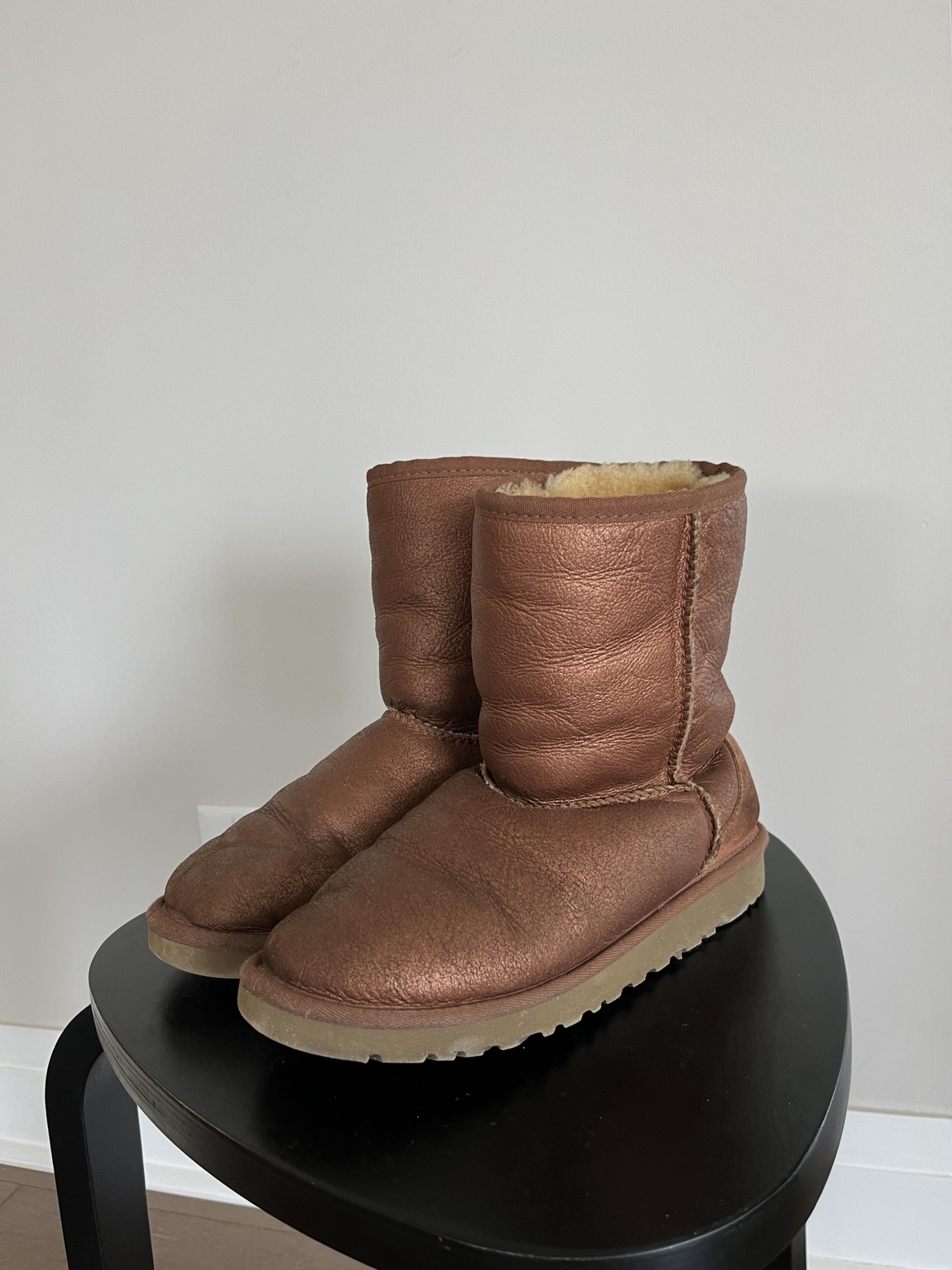 UGG Boots authentic Gold size 6 thumbnail