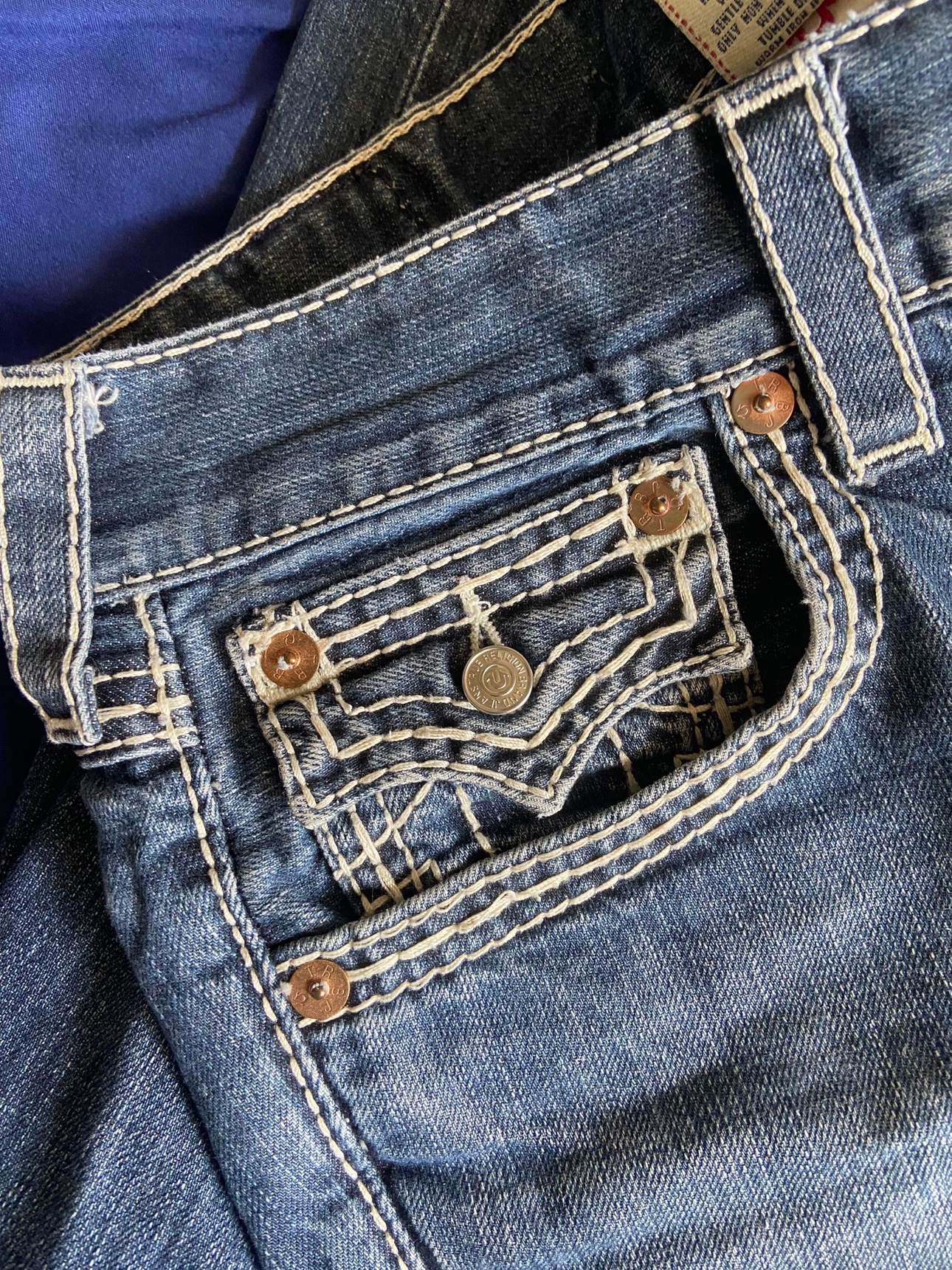 Men’s True Religion Jeans MB3 Ricky Straight Fit image indicator(2)