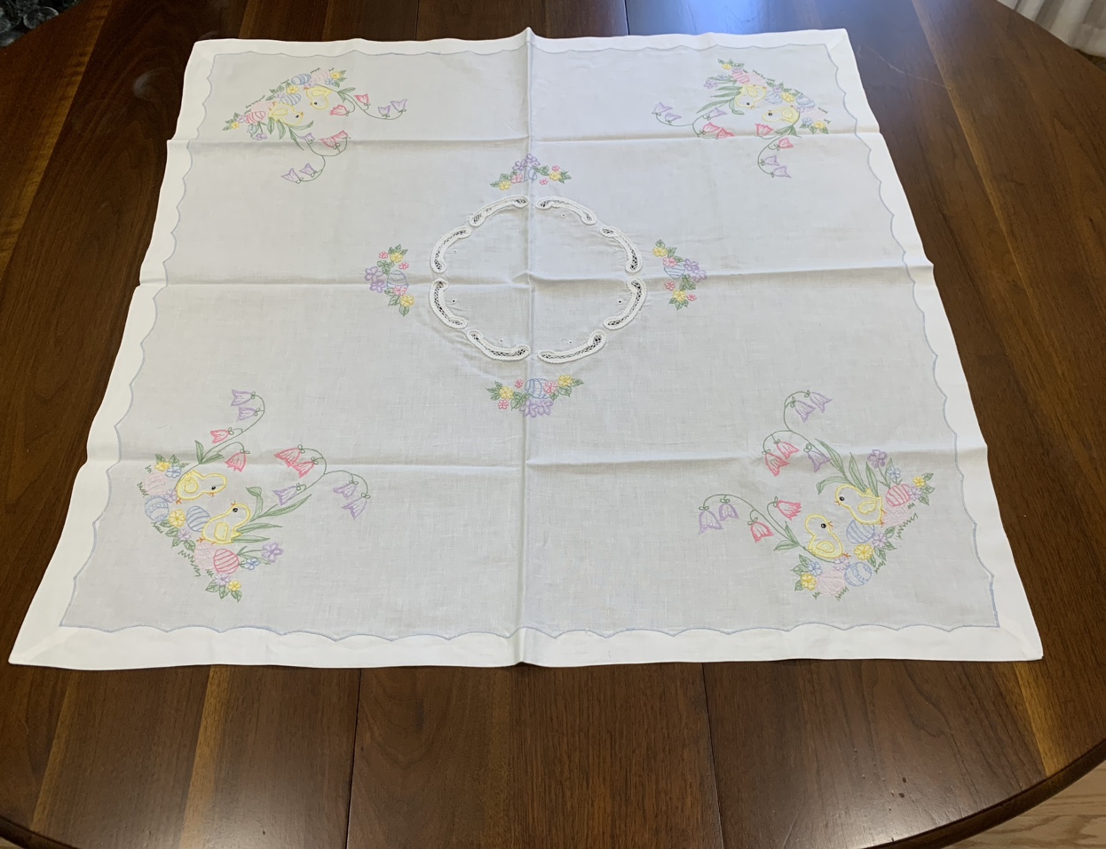 Embroidered Lace and Cotton Easter Themed Tablecloth image indicator(2)