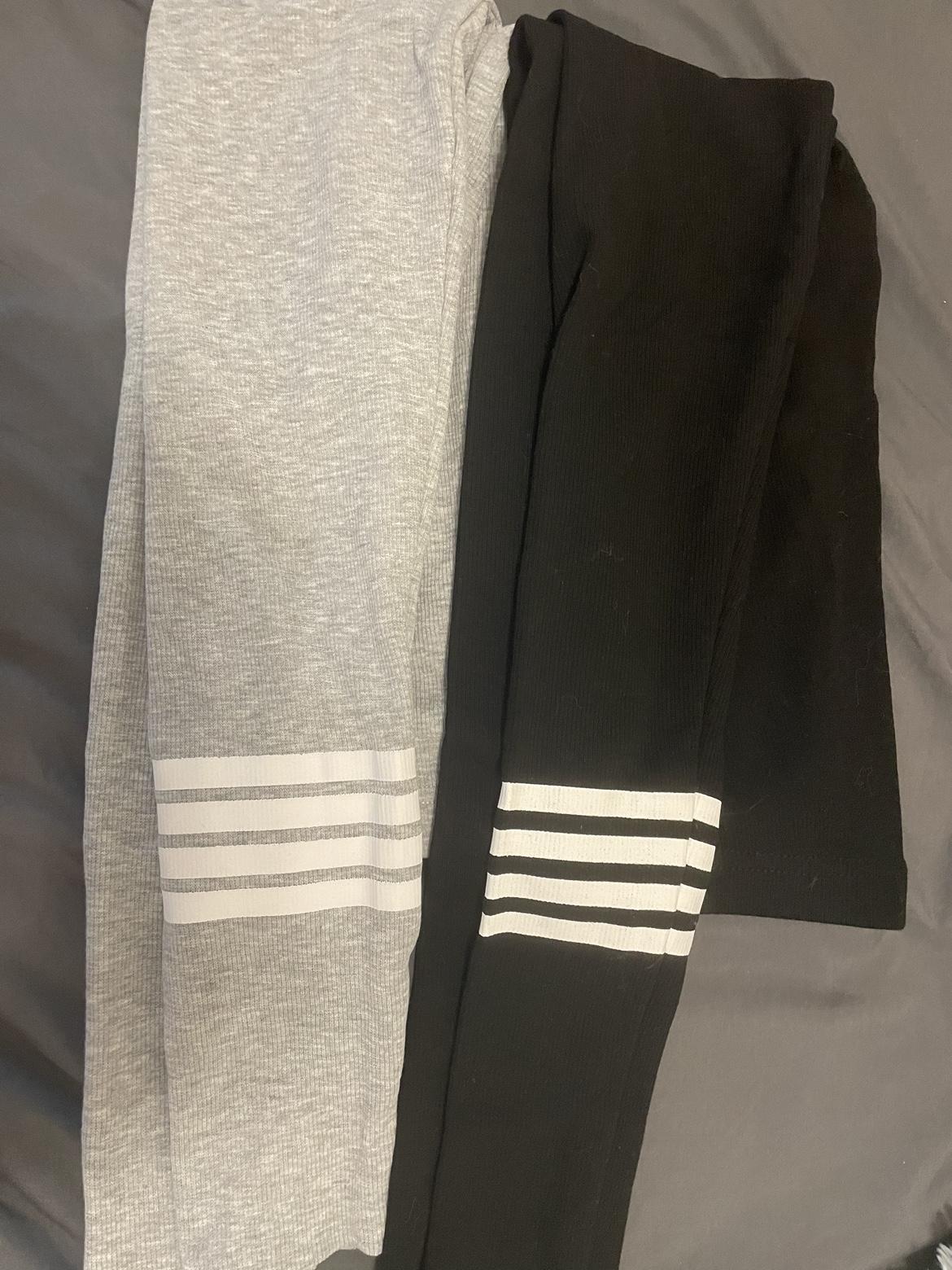 2 leggings thumbnail