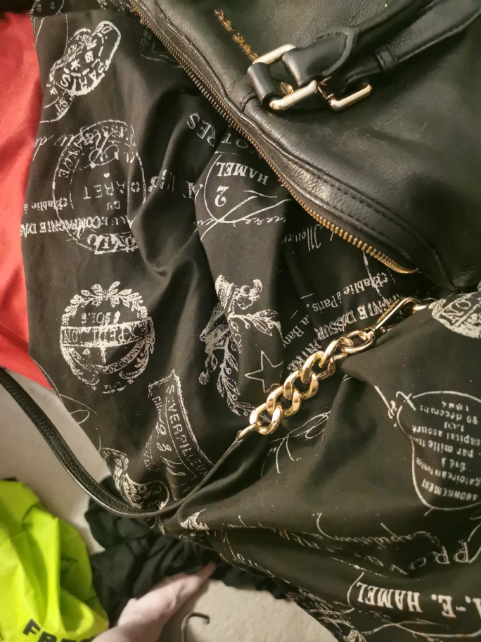 Michael Kors Black Leather Handbag image indicator(3)