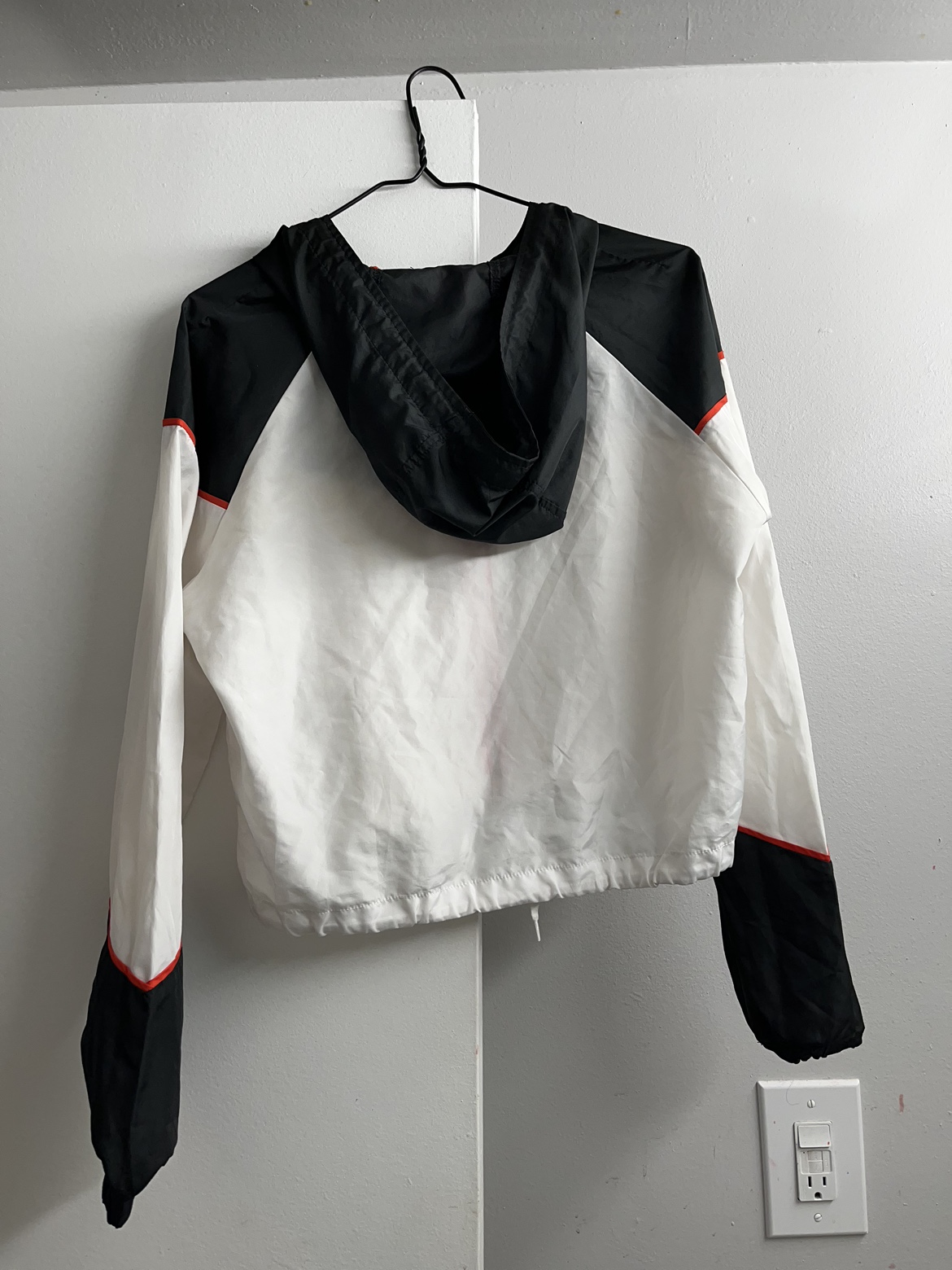 Black and White Windbreaker Jacket Medium - photo 3