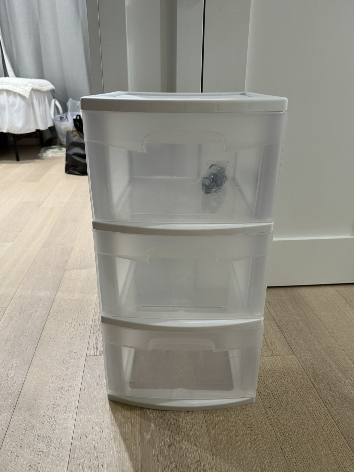 3 drawers cart (wheels can be attached)