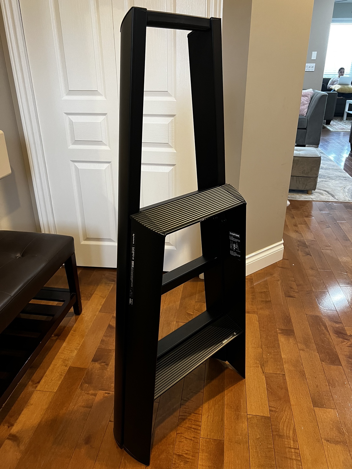 Lucano Hasegawa 3-Step Ladder image indicator(5)