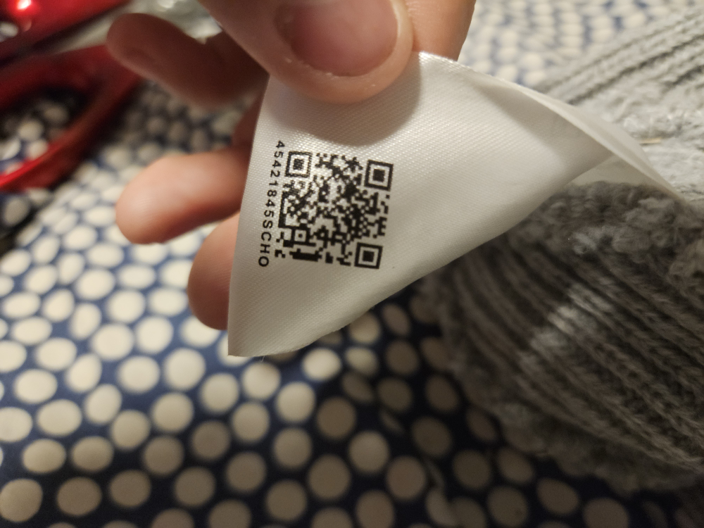 lv and moncler beanie - photo 4