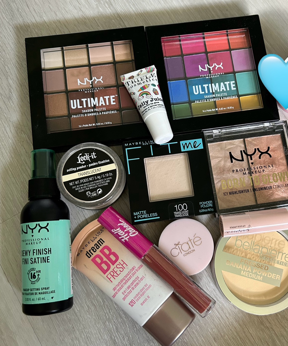 Gently Used Make Up Lot thumbnail