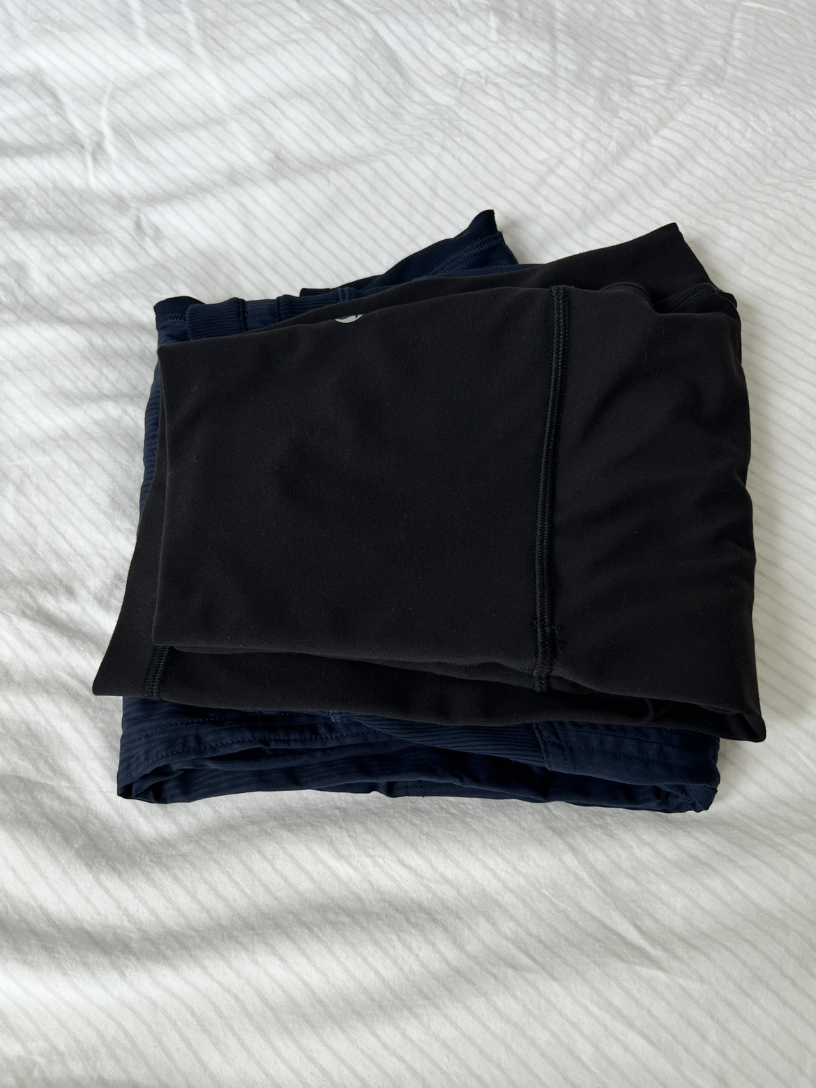 Lululemon Bottoms - size 6 (Bundle) image indicator(10)