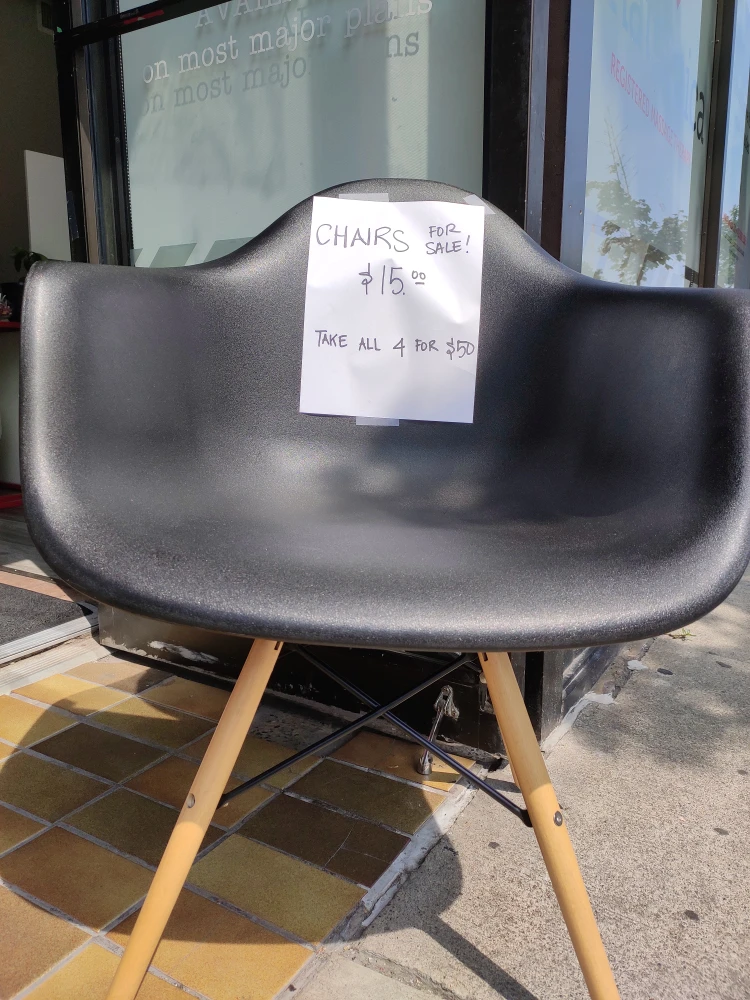 Black Plastic and Wood Chair - photo 2
