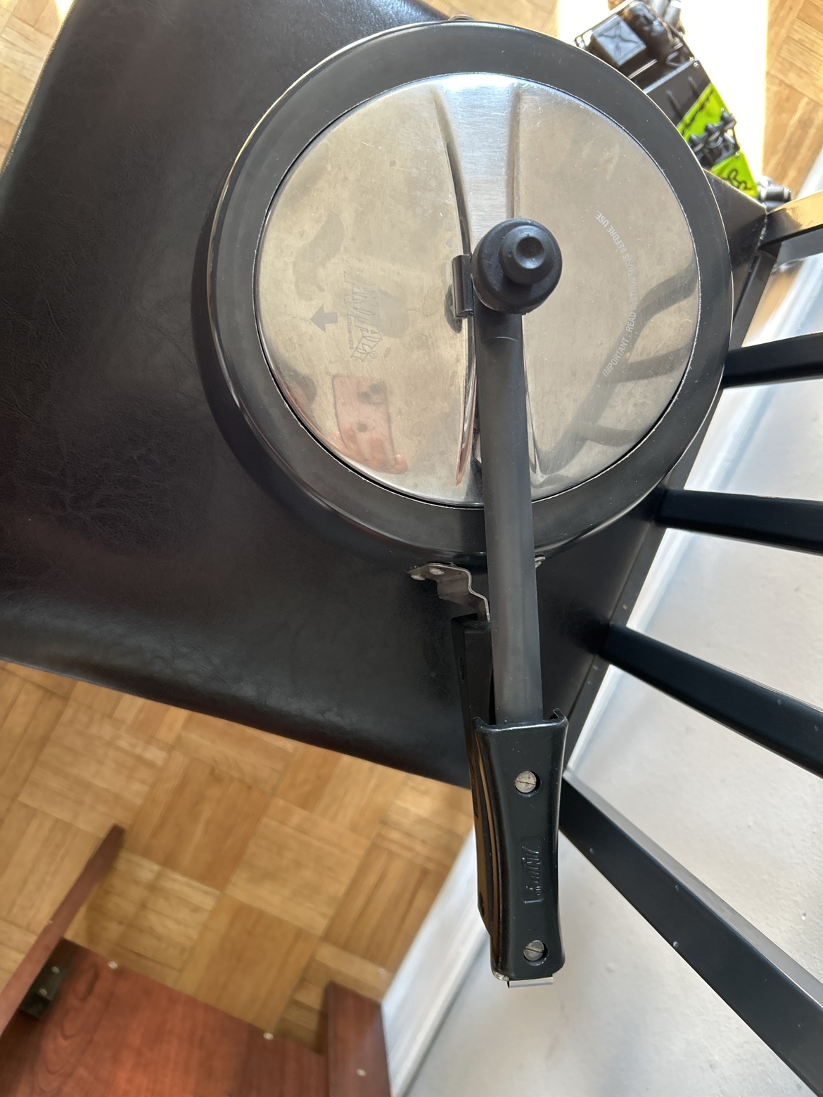 Pressure cooker - photo 2