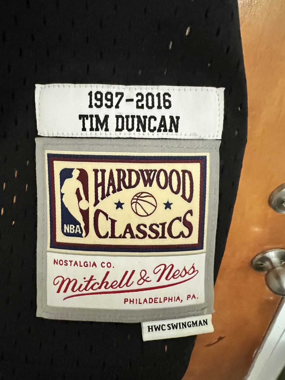 Tim Duncan Mitchelle & Ness Hardwood Classic Swingman Jersey - photo 4