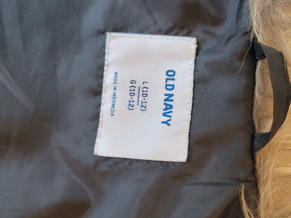 OLD NAVY Girls faux fur vest. image indicator(9)