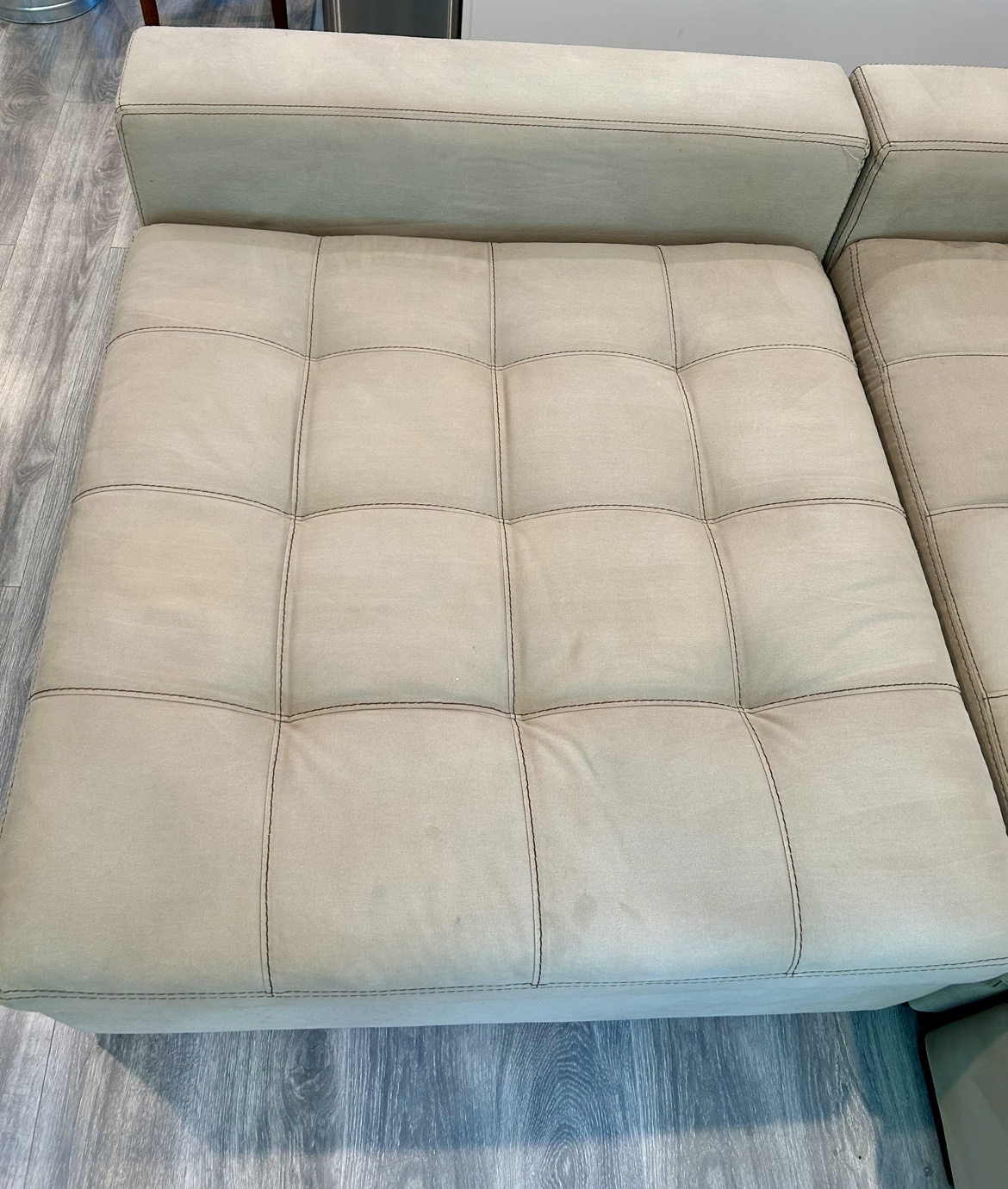 HUGE Roomy Sectional Couch Just For You! - photo 5